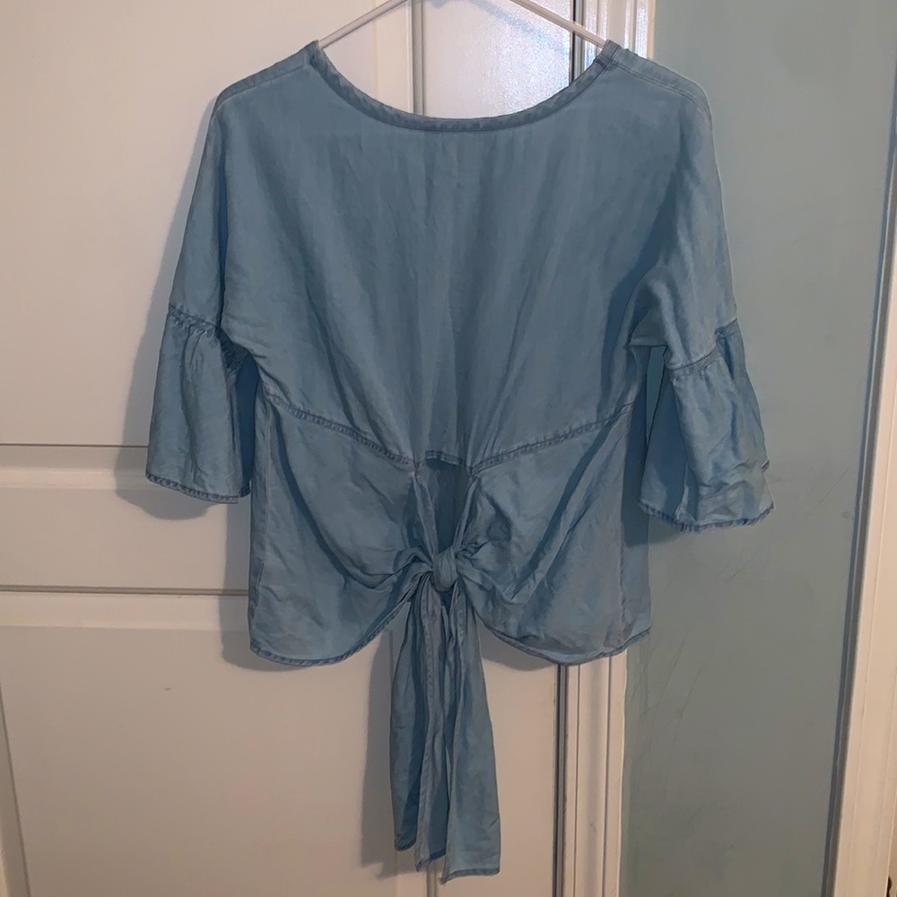 Express blouse; denim look - Picture 2 of 4